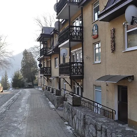 Apartment Cynamon ,wanilia I Gozdzik